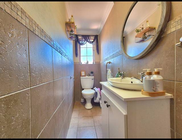 4 BEDROOM VILLA FOR SALE IN DALVIEW